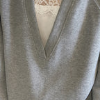 Deep V-neck raglan loose long sleeved sweatshirt