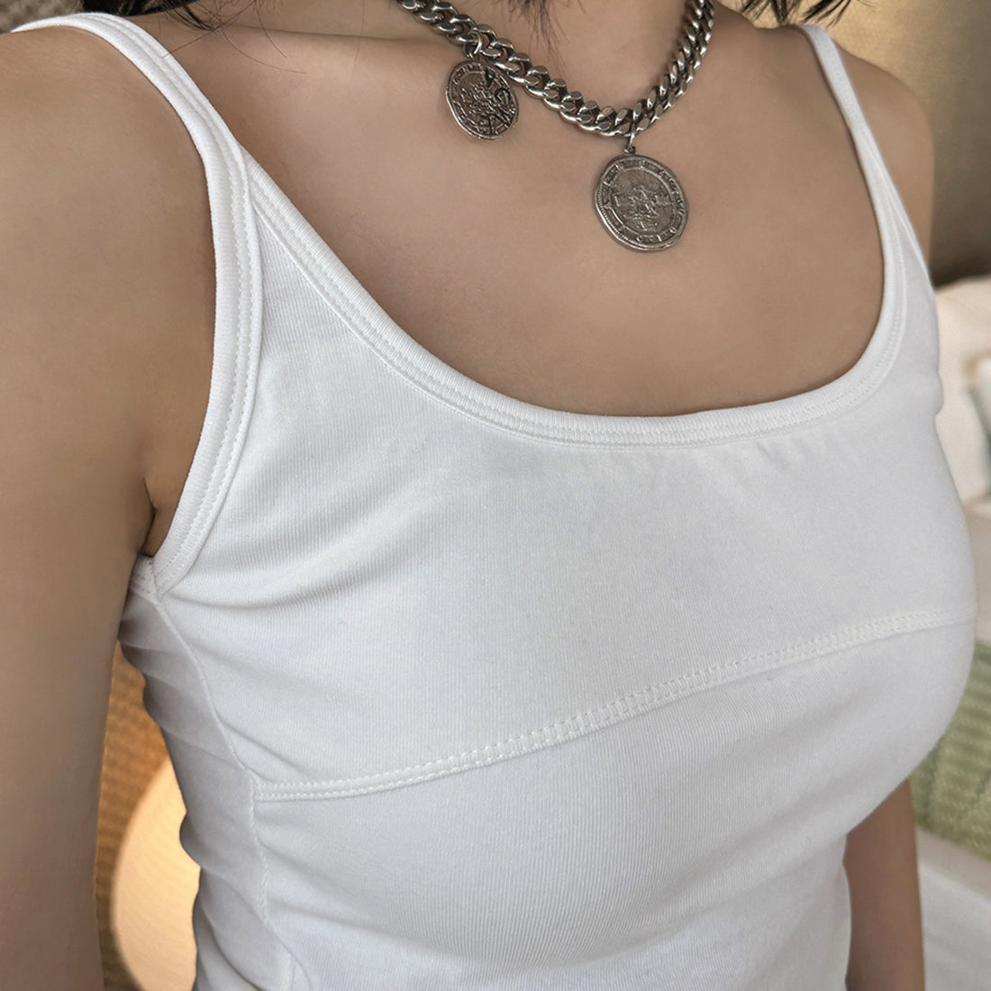American sporty solid color slim fitting tank top