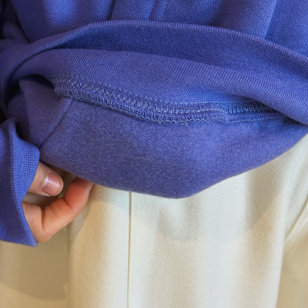 Retro loose long sleeved hooded sweatshirt