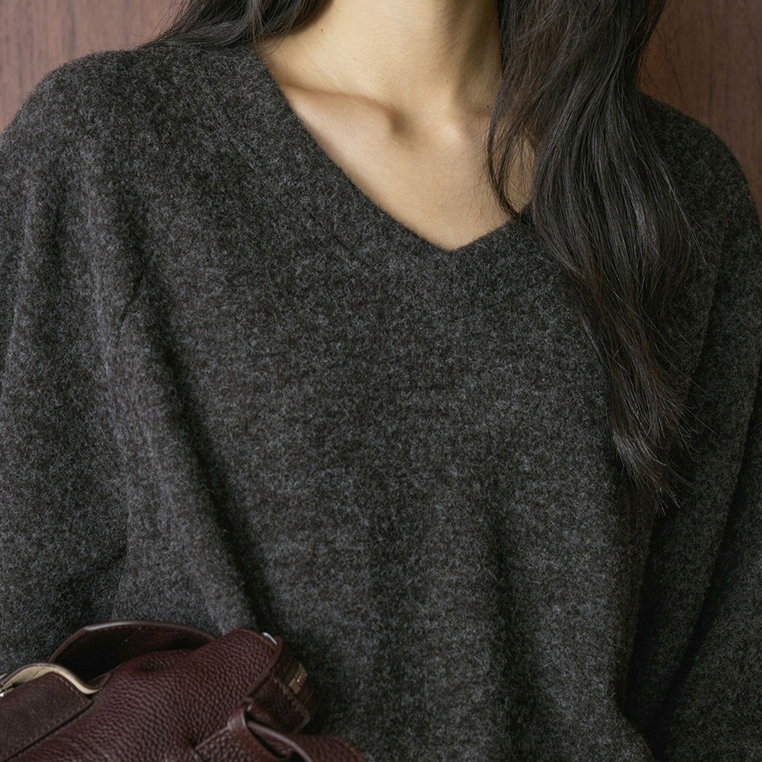 Retro V-neck plush knitted long sleeved loose sweater top