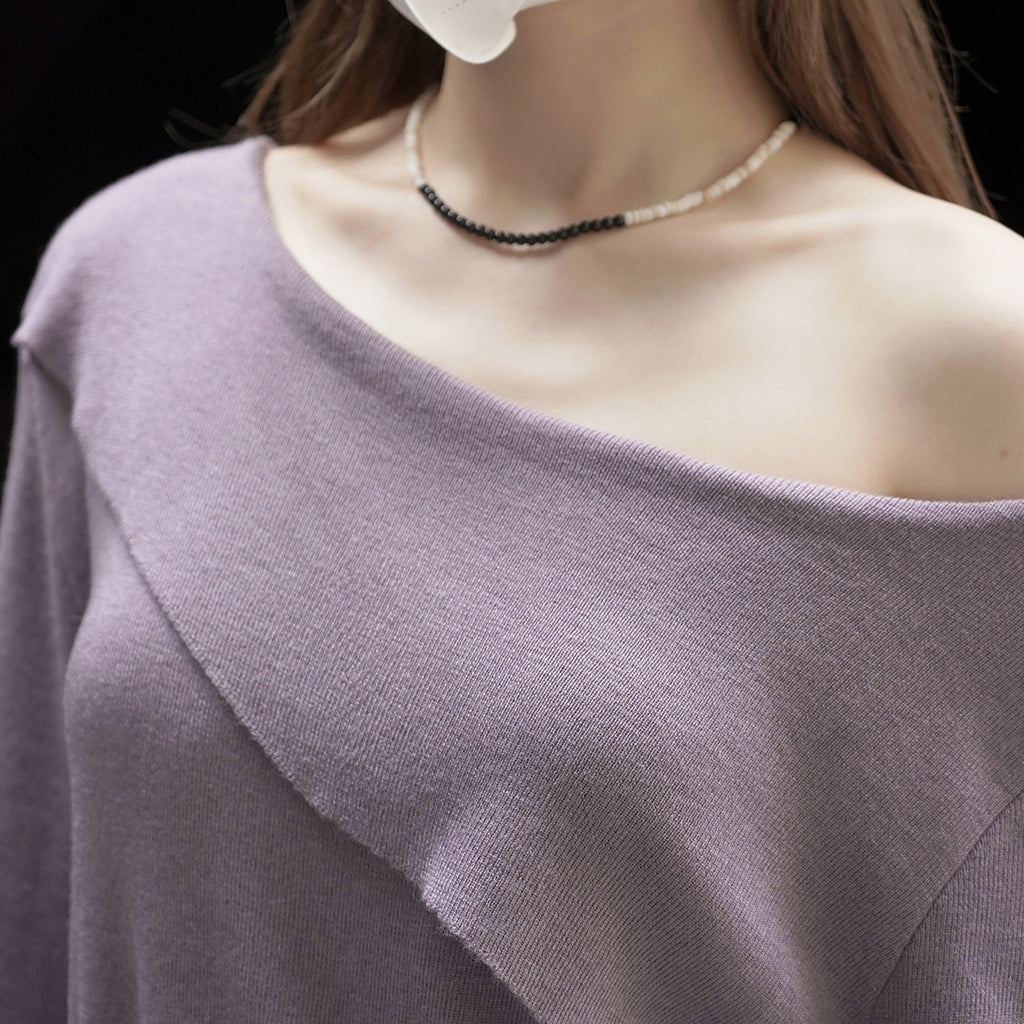 Slanted shoulder irregular strap spliced sweater top