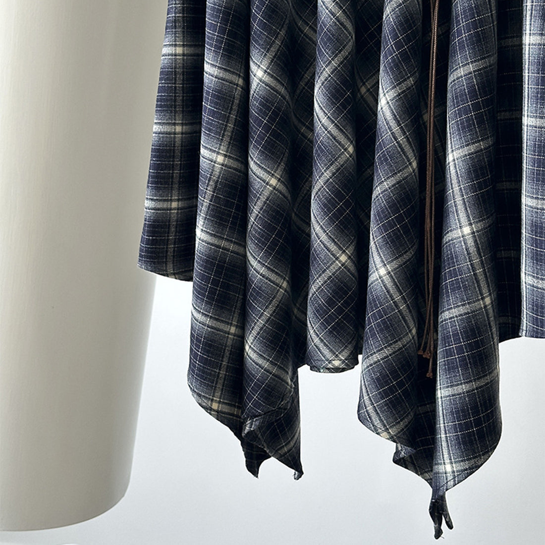 Irregular plaid high waist slimming half body A-line skirt