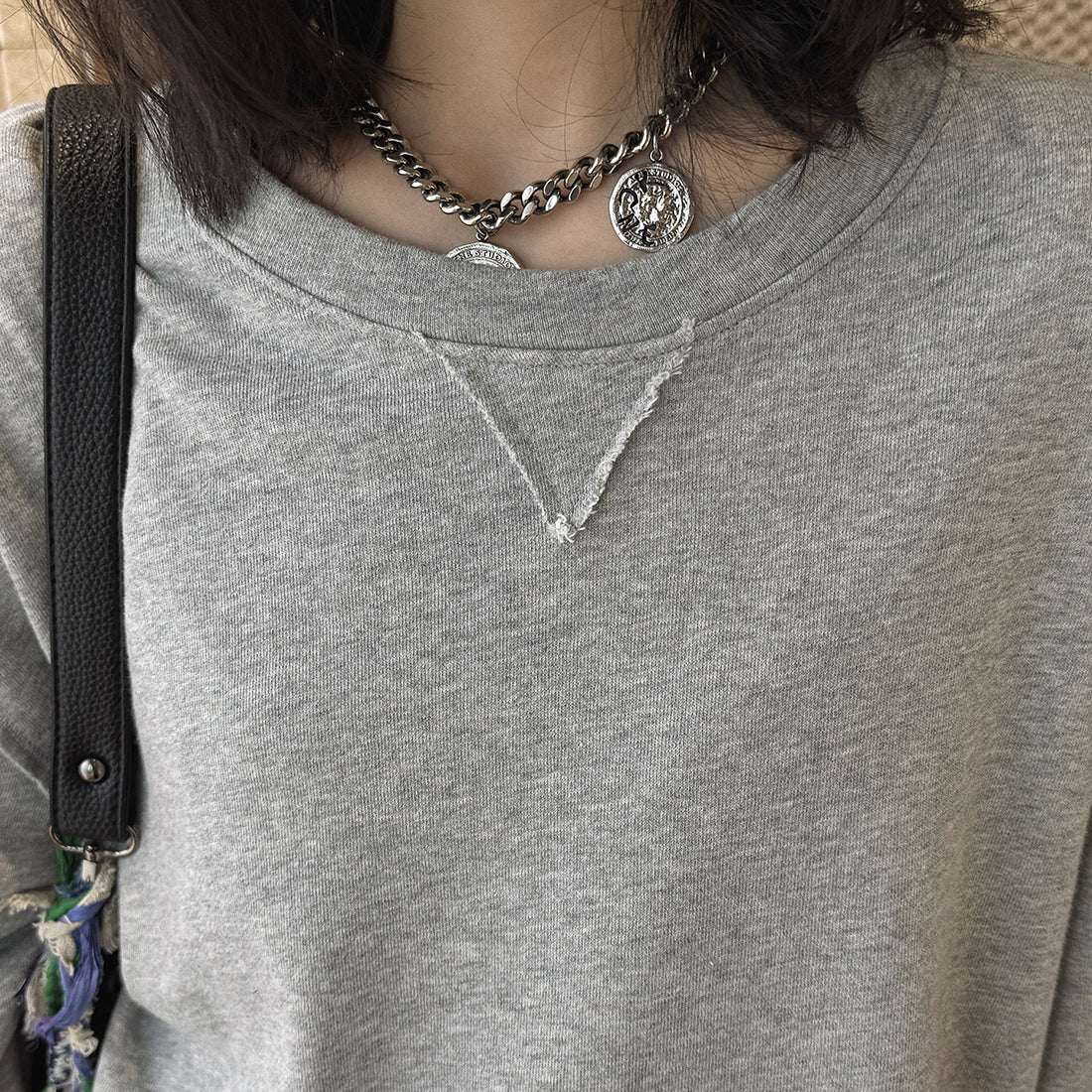 Loose fit round neck long sleeve sweatshirt top