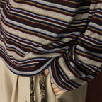 Minimally contrasting striped loose and slimming round neck T-shirt top