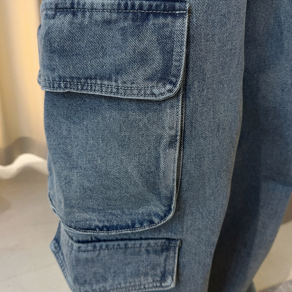 Retro ripped multi pocket loose silhouette jeans
