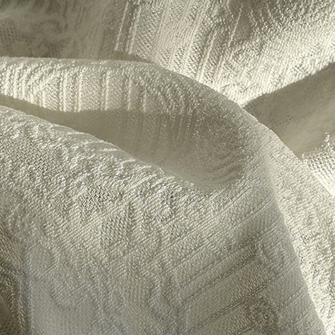 Round neck lace knitted hollow out long sleeved top