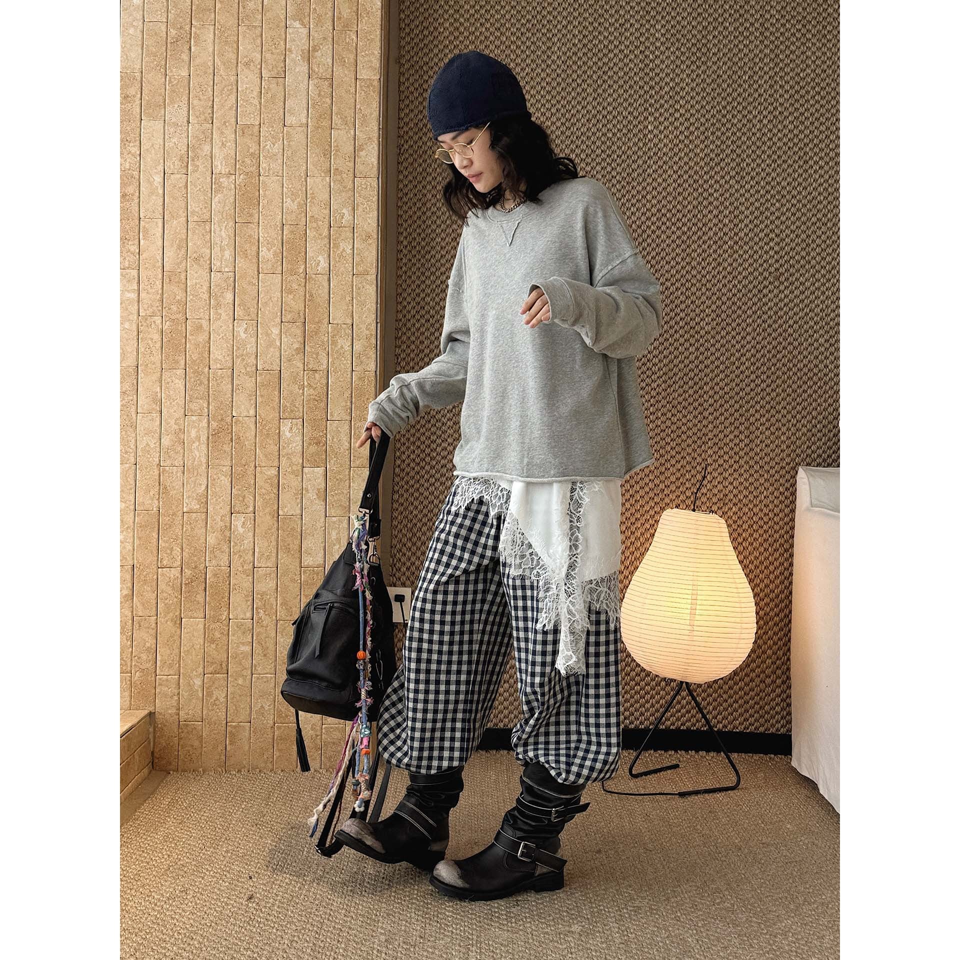 Loose fit round neck long sleeve sweatshirt top