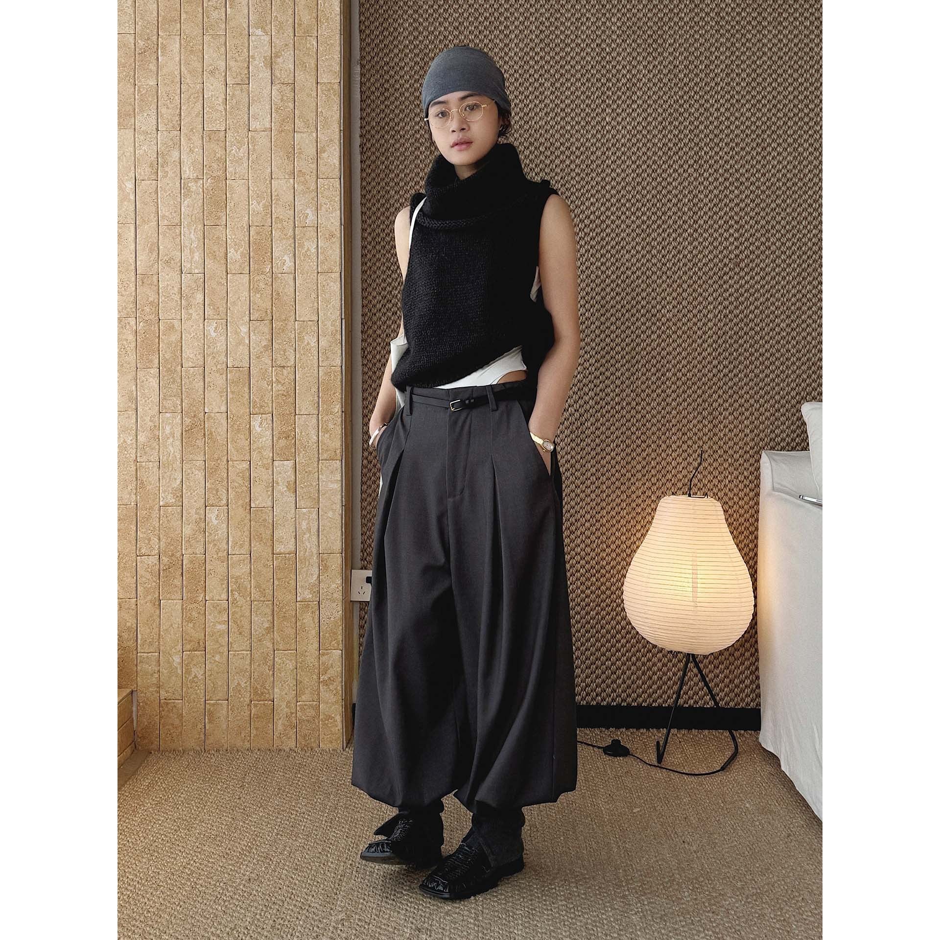 High waist pleated loose fit tapered cuff pants