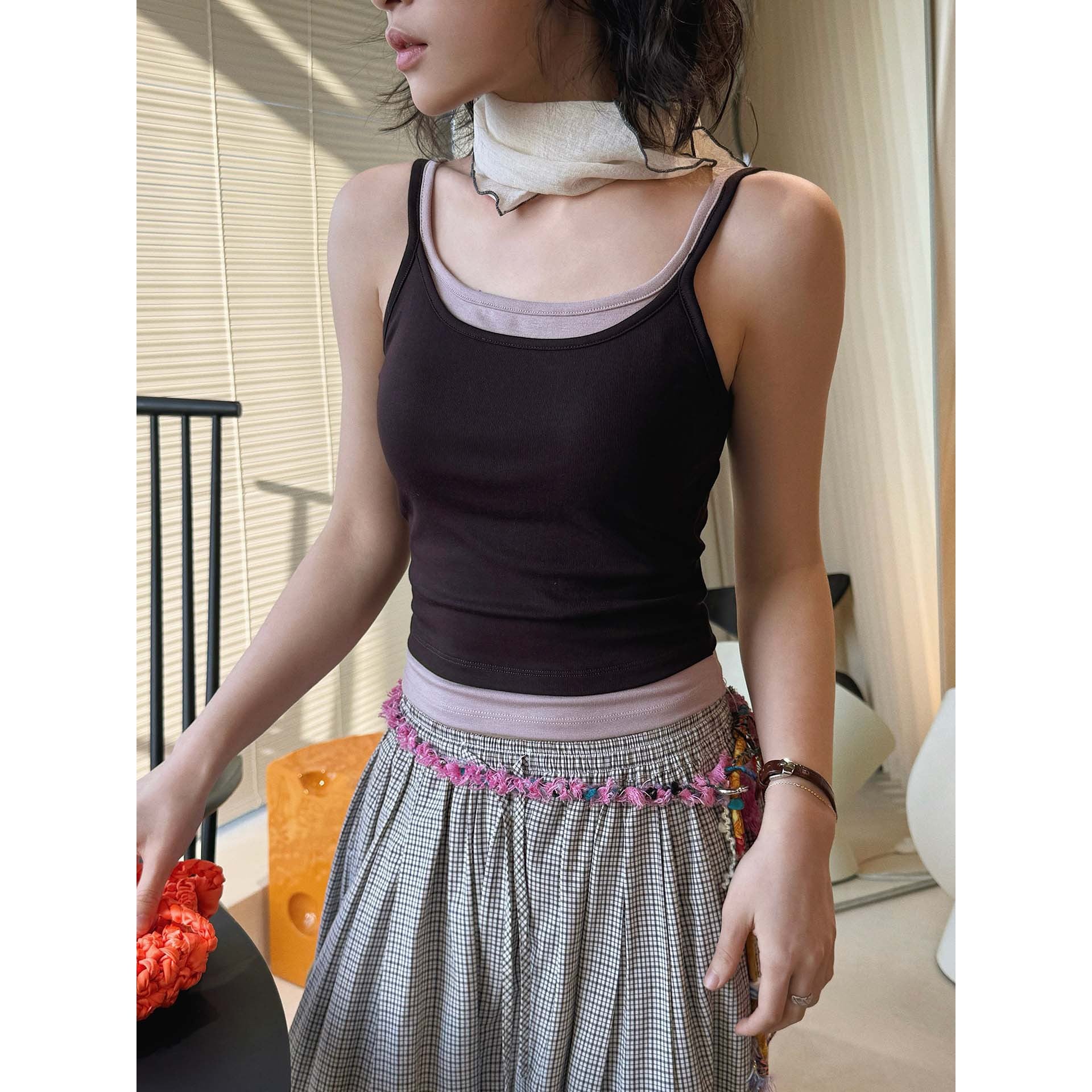 Layered slim fit tank top with stretch fabric and contrast trim