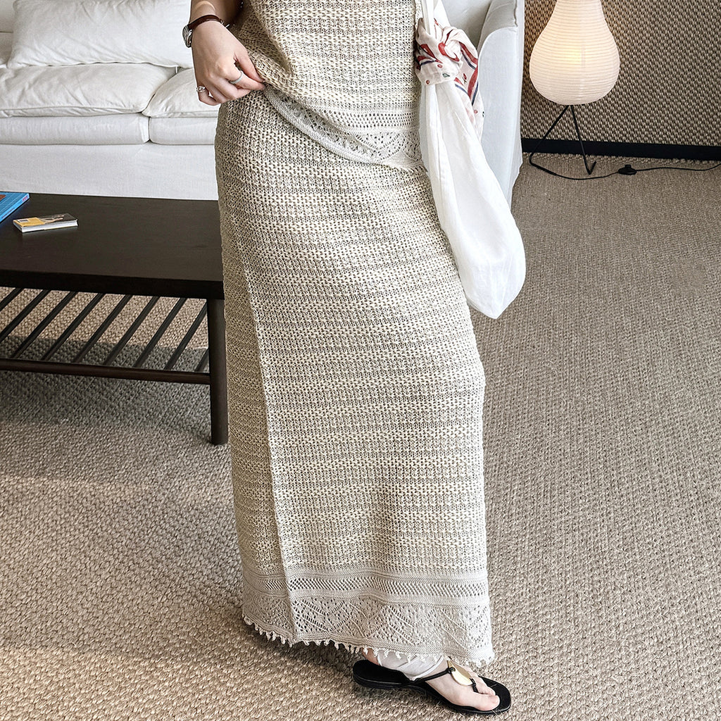 Women’s Textured Knit A-Line Midi Skirt