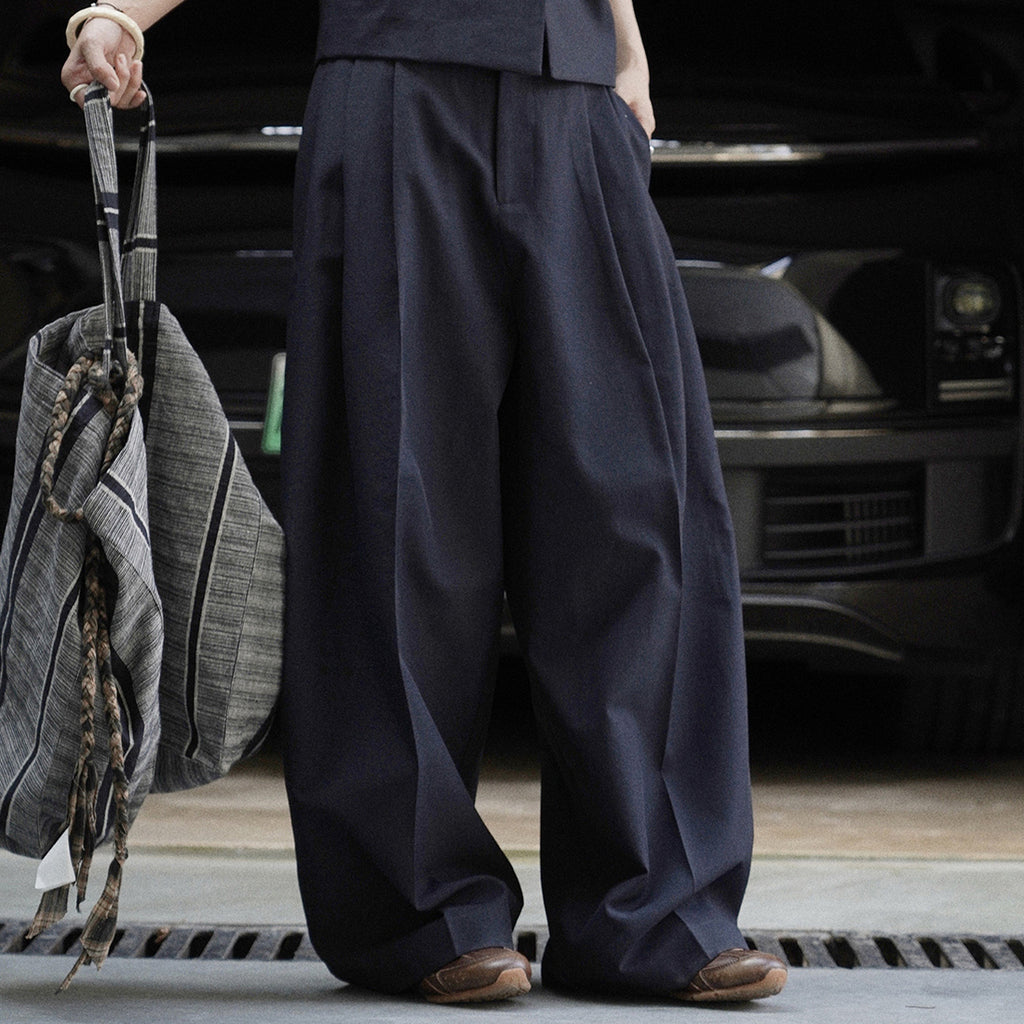 Retro short vest + I-shaped pleated curved trousers set