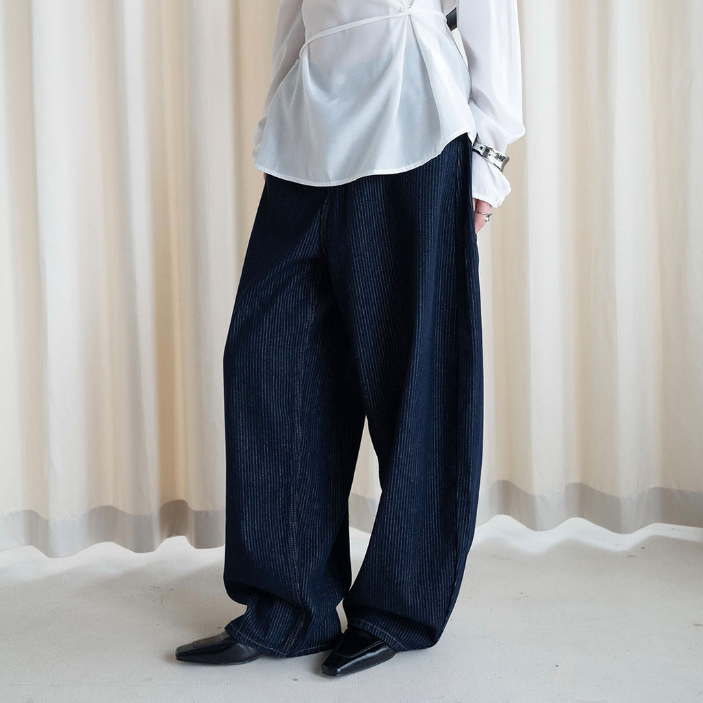 Retro high waisted back cross stitched jeans