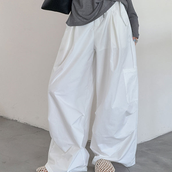 Women’s High-Waisted Wide-Leg Cargo Pants