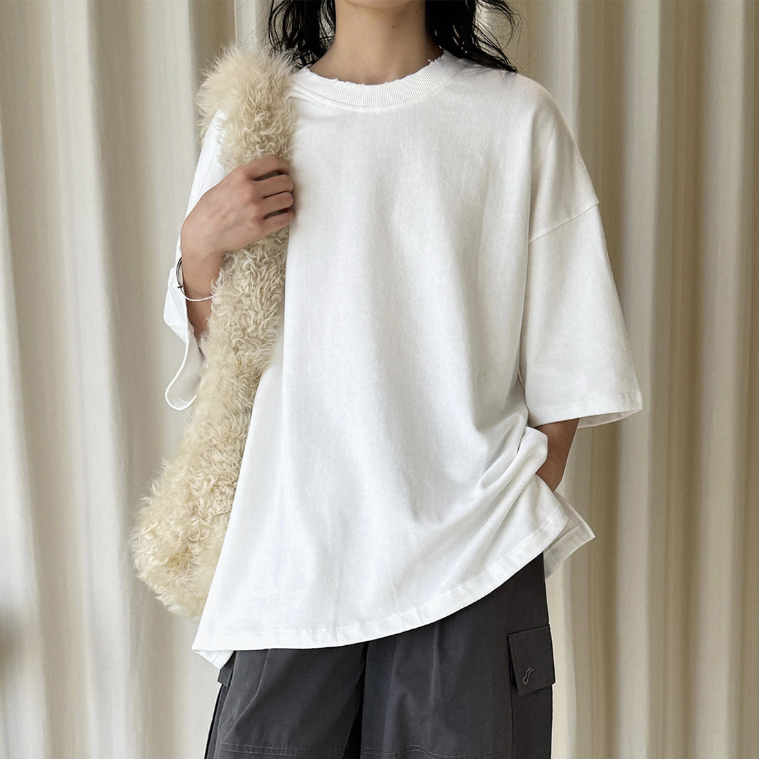 Round neck off shoulder oversized fleece T-shirt short sleeved loose fit top