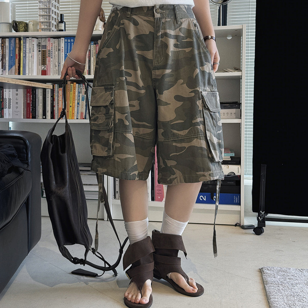 High Waist Camouflage Cargo Shorts Women Vintage Loose Fit Utility Bermuda Shorts