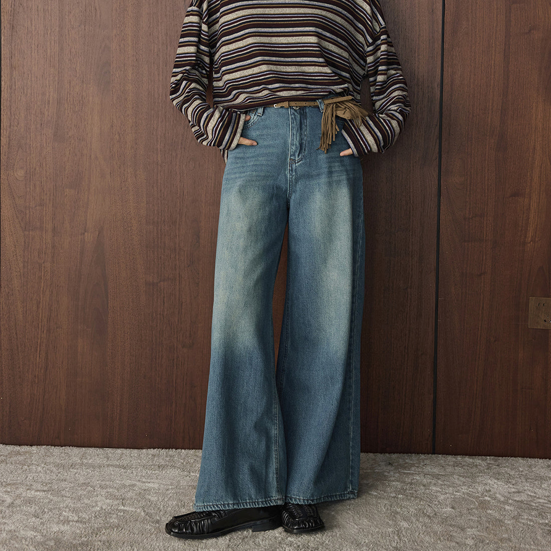 Retro washed loose micro flared jeans with belt