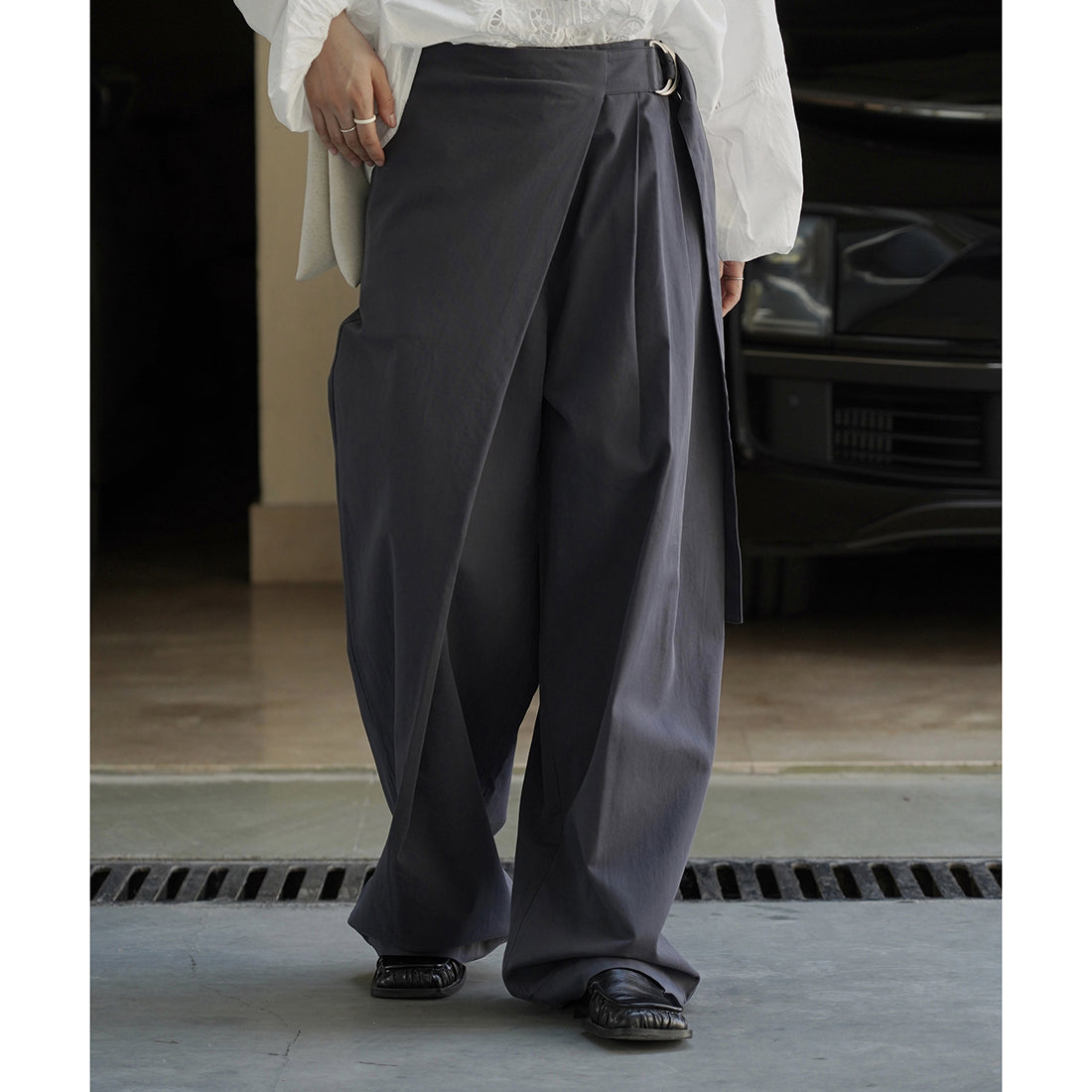 Retro slanted placket belt strap casual loose slimming pants