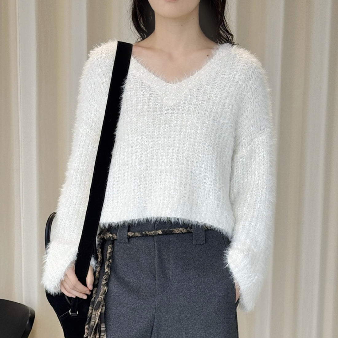 V-neck sparkling diamond long sleeved sweater top