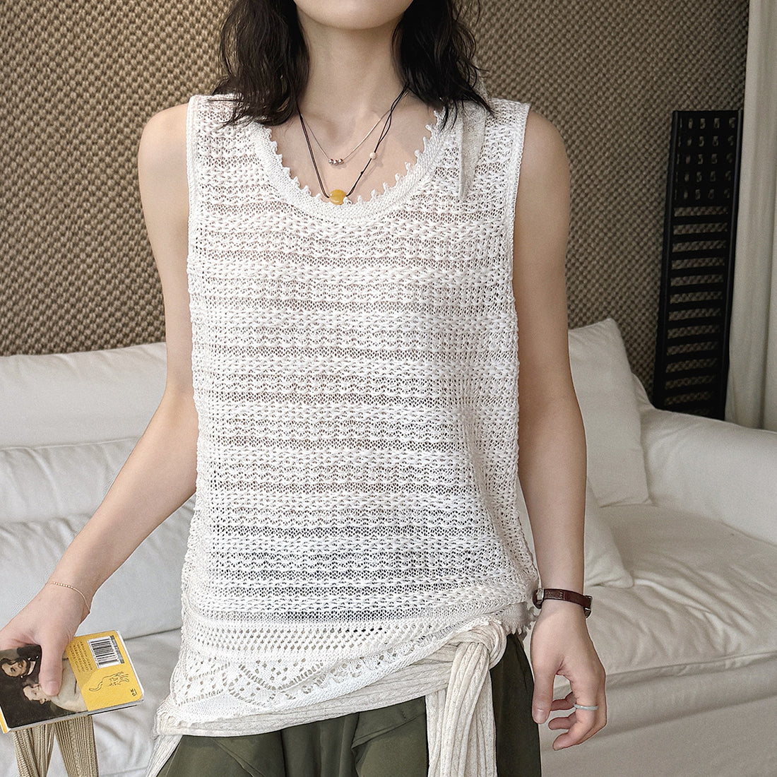 Women’s Sleeveless Openwork Knit Tank Top with Textured Hem