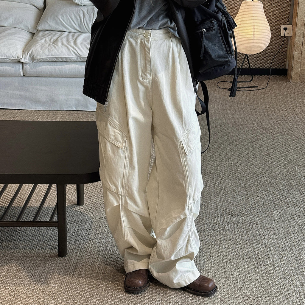 Pleated straight leg large pocket loose denim cargo pants