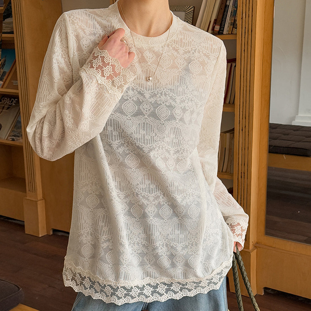 Round neck lace knitted hollow out long sleeved top