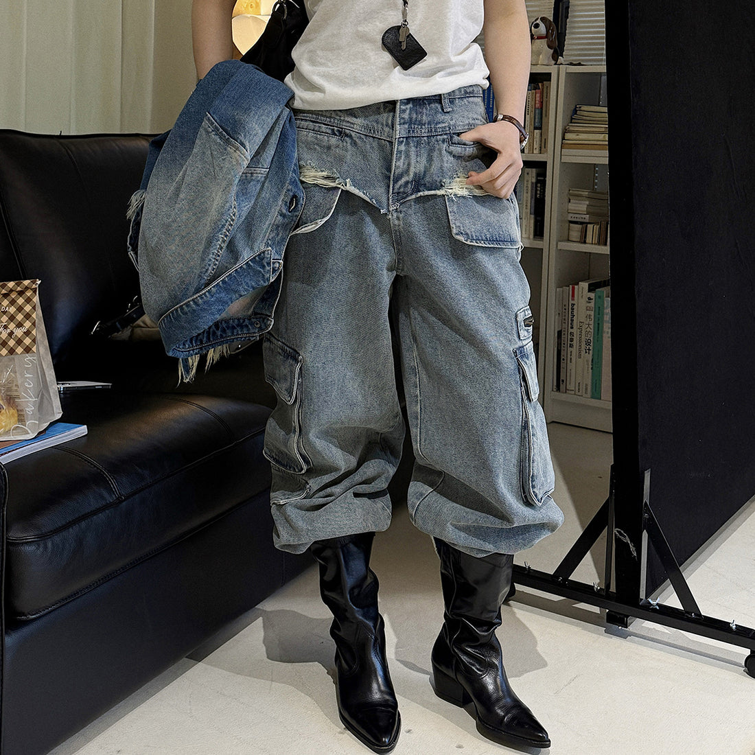 Retro ripped multi pocket loose silhouette jeans