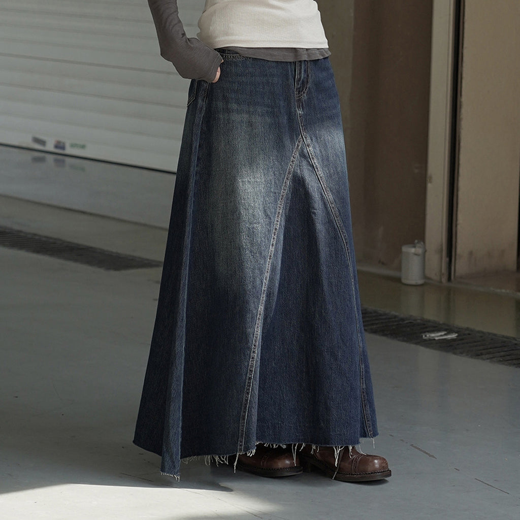 Vintage high waisted slightly fringed denim long skirt