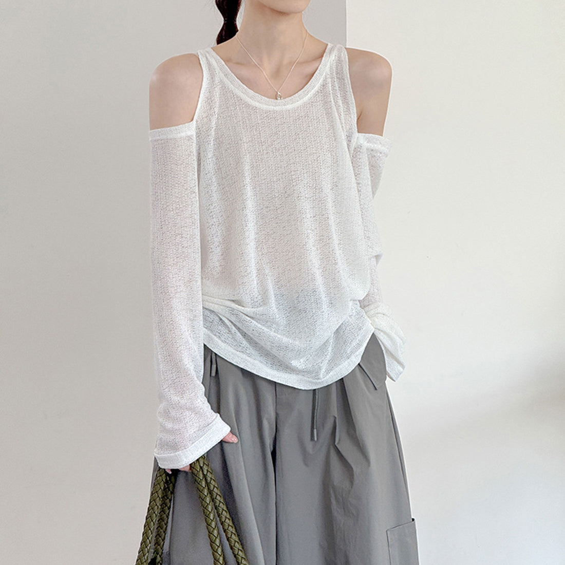 Women’s Off-Shoulder Knit Long-Sleeve Top