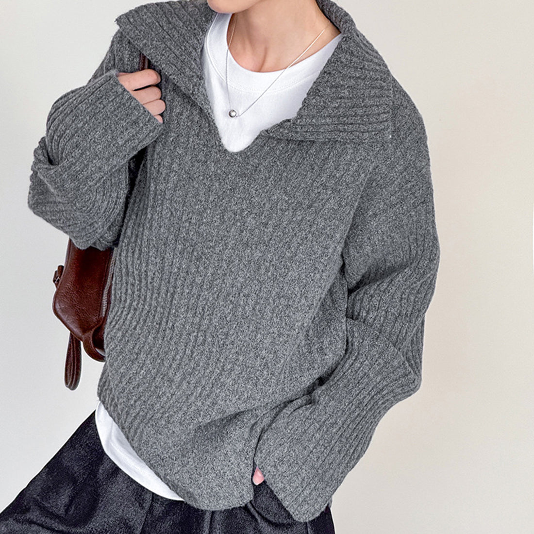 Flip collar knitted lazy V-neck sweater with belt