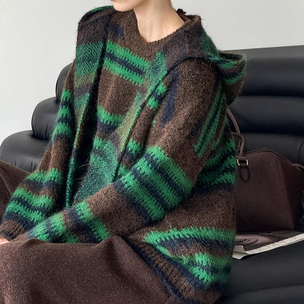 Loose retro contrasting striped sweater with shawl