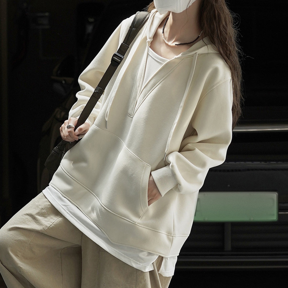 V-neck fake two-piece spliced loose hooded sweatshirt