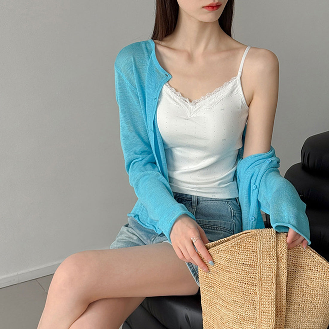 Women’s Lace Trim Floral Print Camisole with Built-in Bra