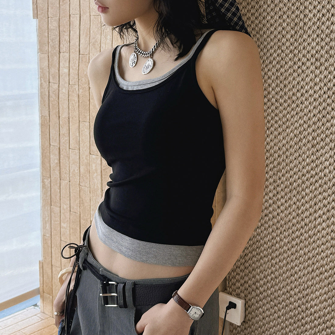 Layered slim fit tank top with stretch fabric and contrast trim