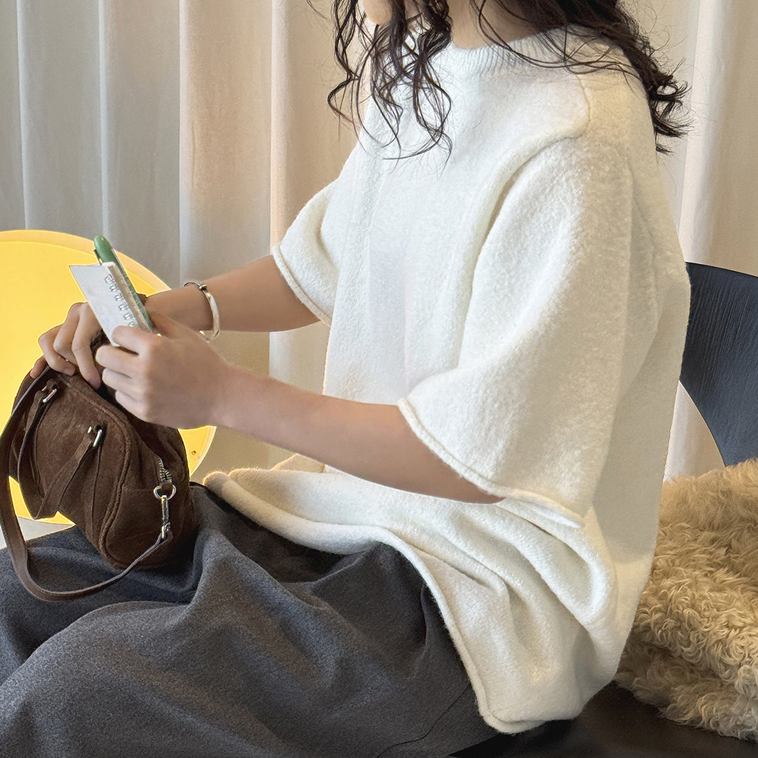 Round neck knitted slightly curled edge sweater short sleeved top