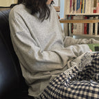 Loose fit round neck long sleeve sweatshirt top