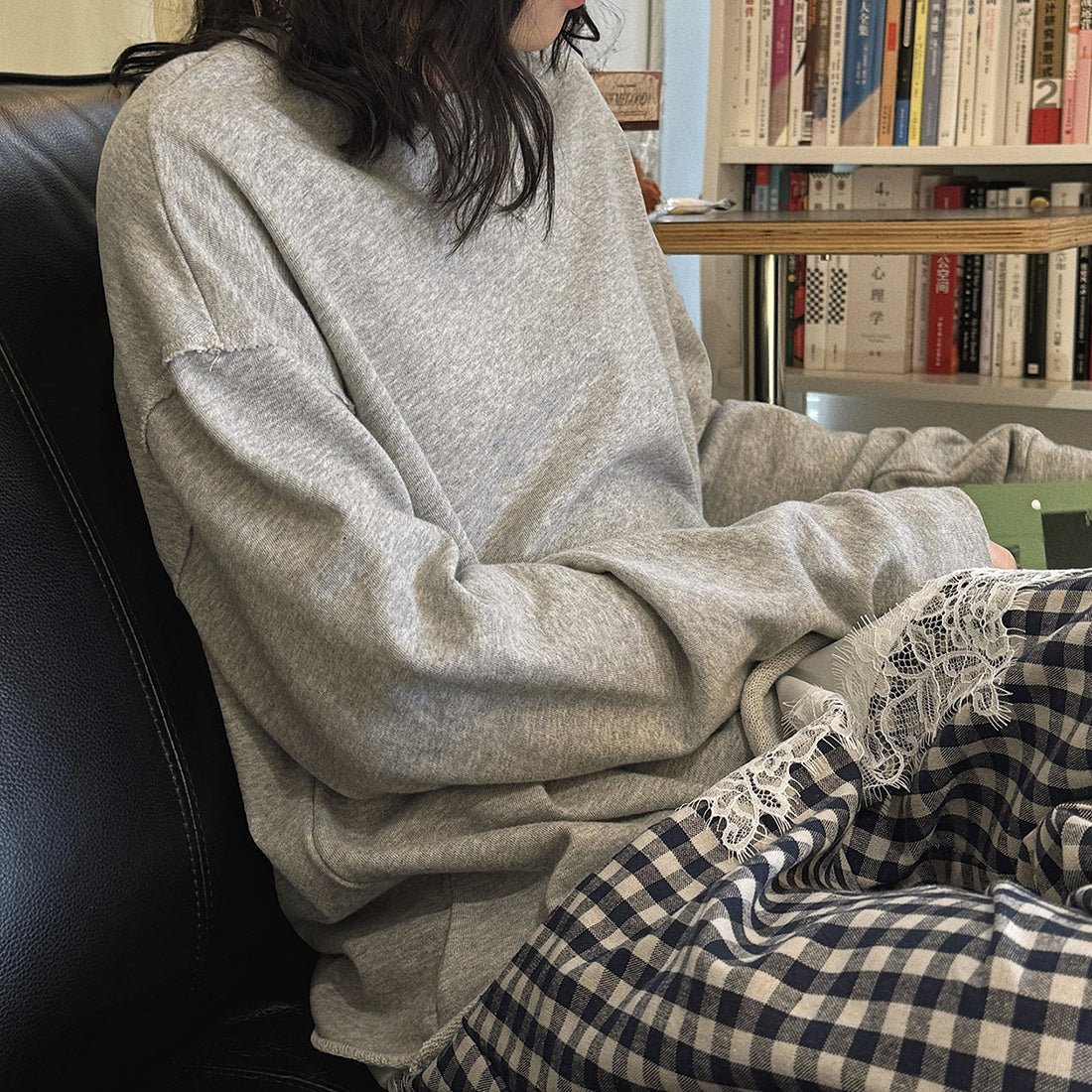 Loose fit round neck long sleeve sweatshirt top