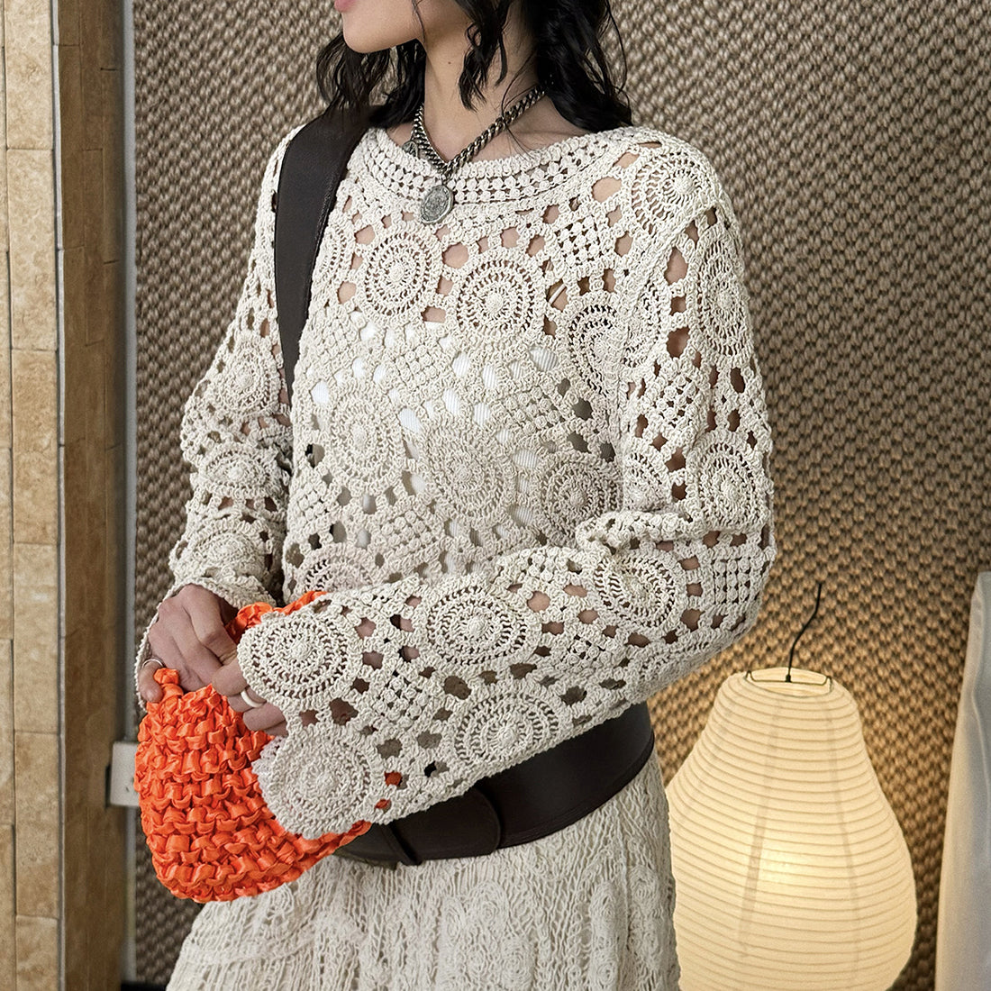 Bohemian hollowed out slimming knitted top