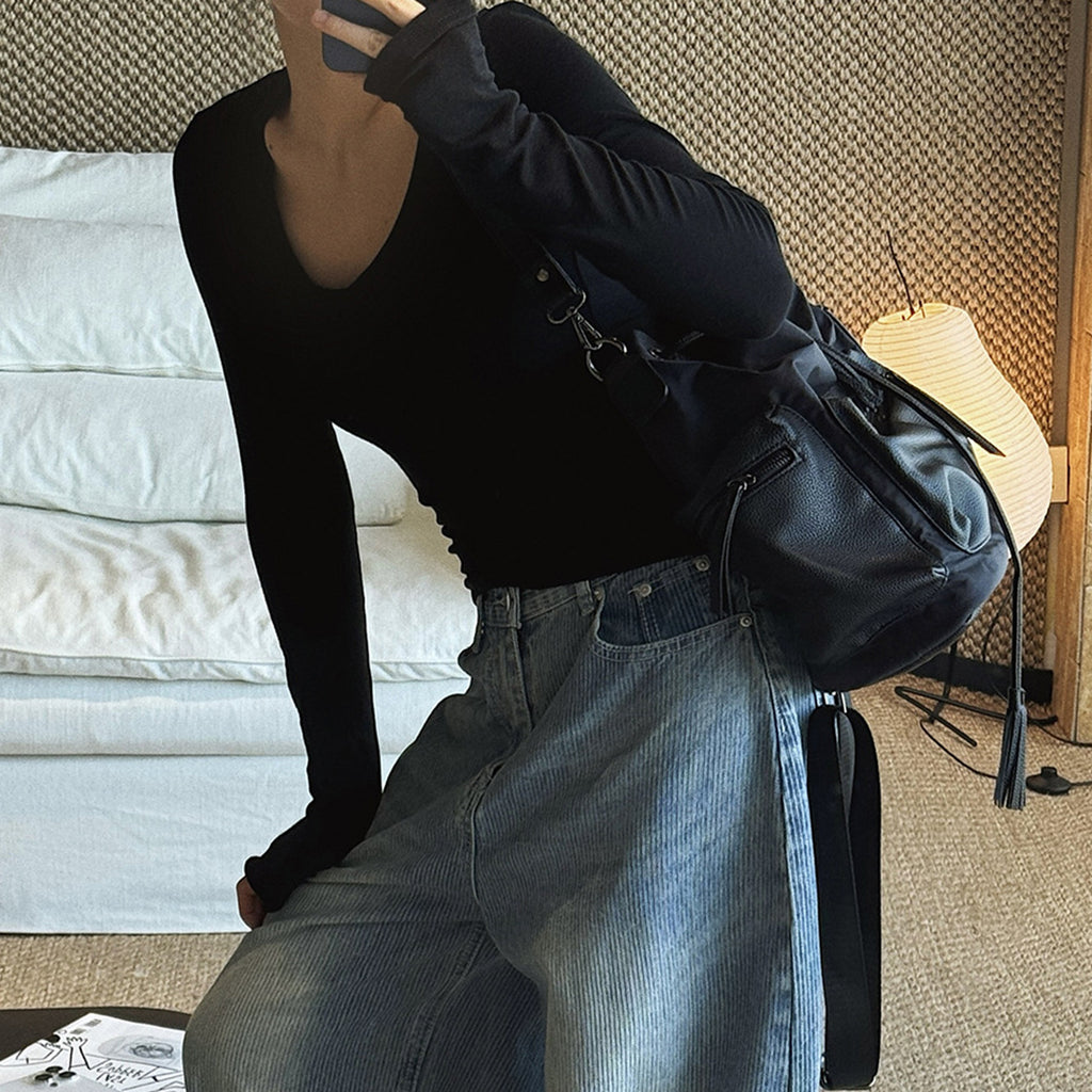 V-neck slim fit solid color long sleeved T-shirt top