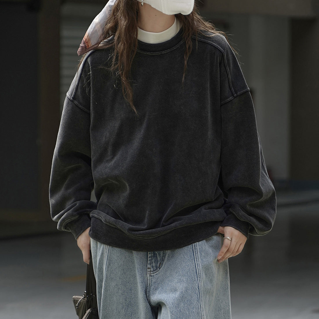 Simple brushed silhouette pullover loose and comfortable sweatshirt