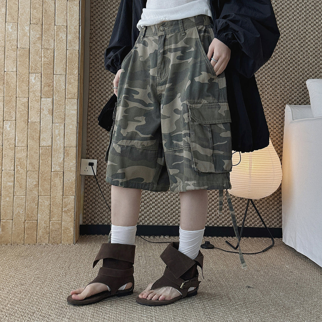High Waist Camouflage Cargo Shorts Women Vintage Loose Fit Utility Bermuda Shorts