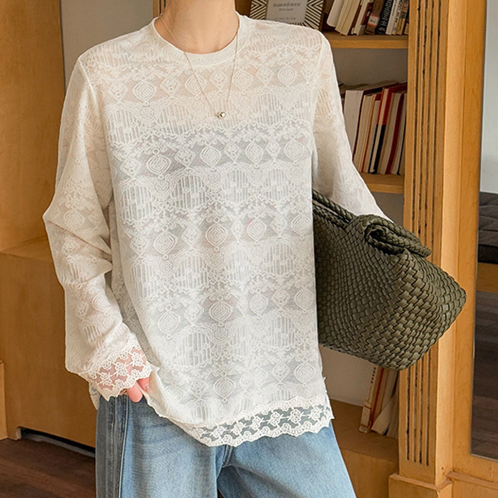 Round neck lace knitted hollow out long sleeved top