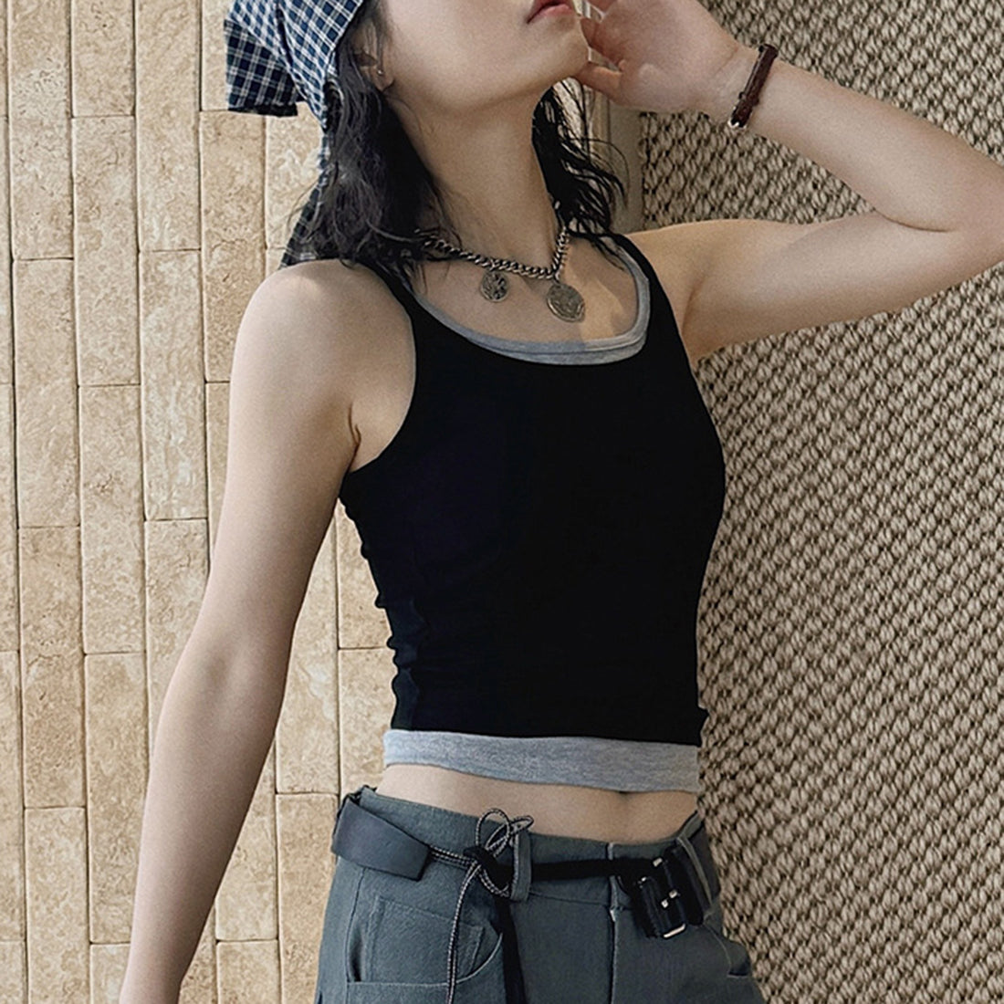 Layered slim fit tank top with stretch fabric and contrast trim