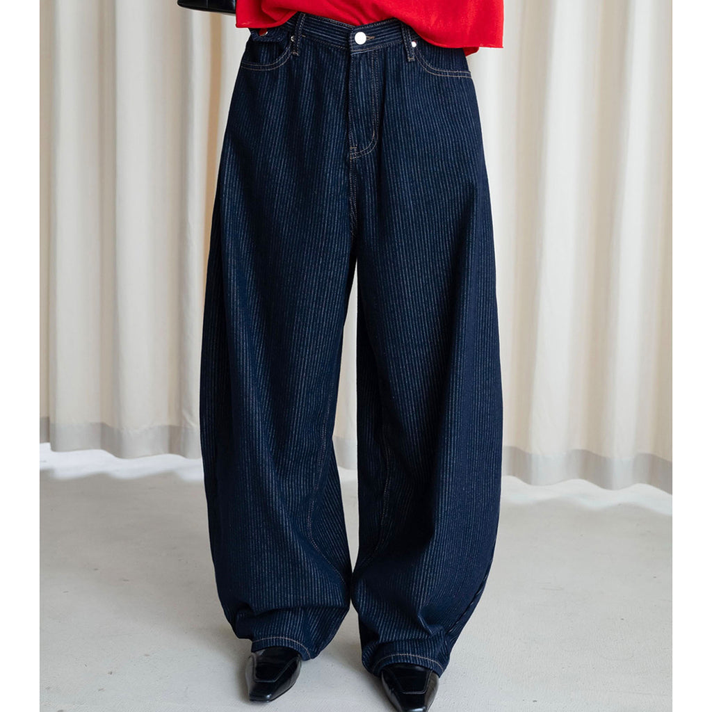 Retro high waisted back cross stitched jeans
