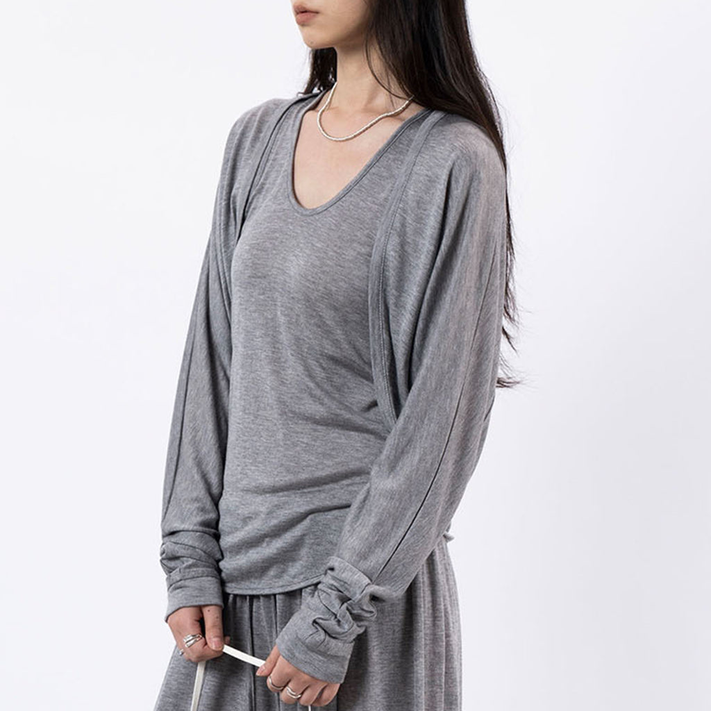 Curved short slim fit cardigan top