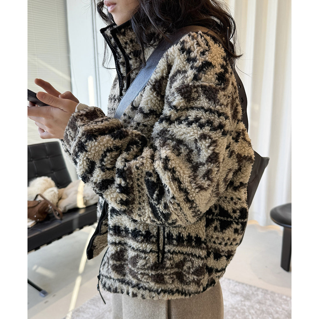 Retro Rolled Leaf Jacquard Lamb Fur Stand-Up Collar Thermal Fluffy Thick Coat