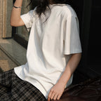 Simple round neck loose hem with micro slits on both sides T-shirt top