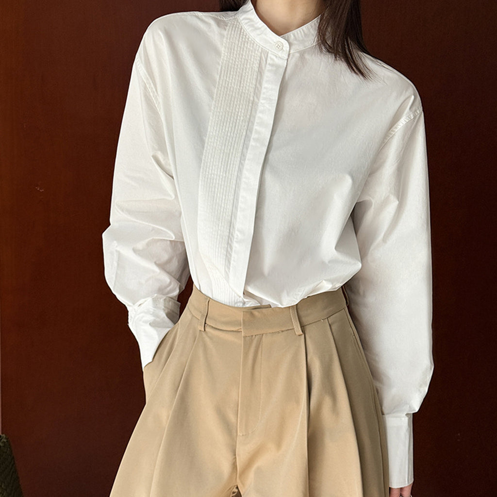 Wrinkled round neck long sleeved shirt