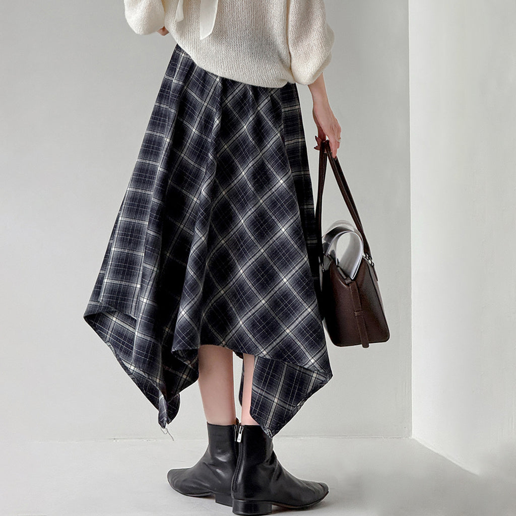 Irregular plaid high waist slimming half body A-line skirt
