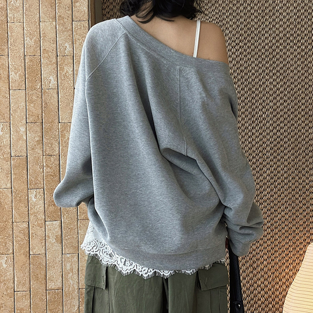 Deep V-neck raglan loose long sleeved sweatshirt
