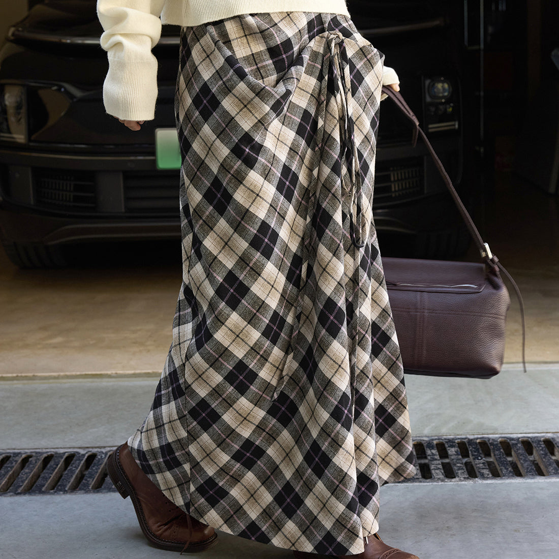 Retro asymmetrical contrasting Haig pattern half skirt